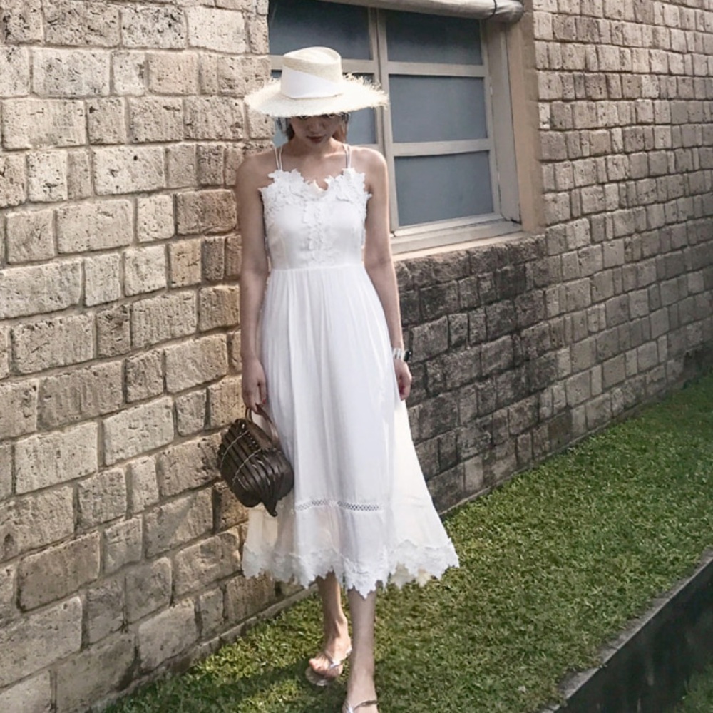 White floral maxi dress